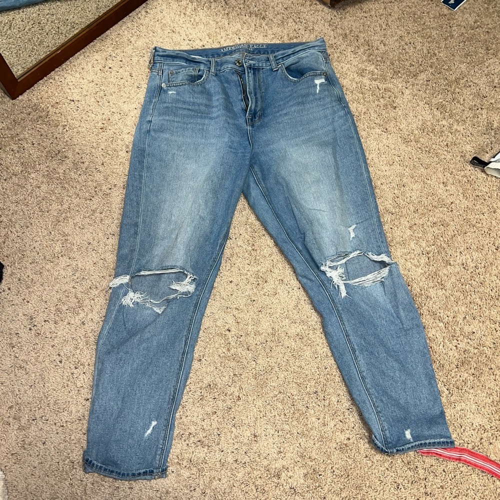 American Eagle Mom Jeans